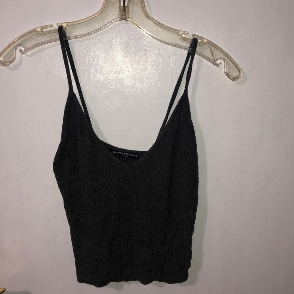 grey ribbed cropped tank top